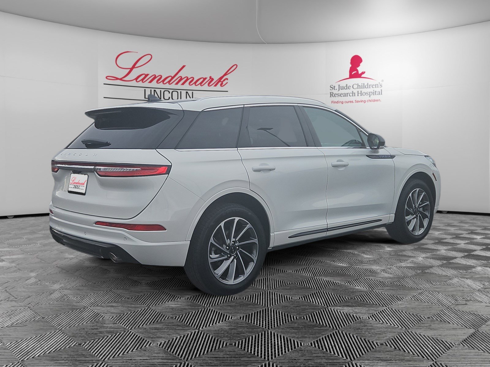 Certified 2024 Lincoln Corsair Grand Touring image 5