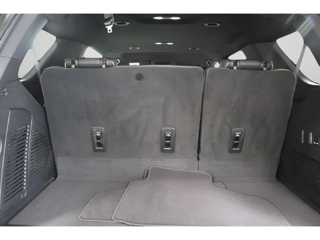 Used 2024 Chevrolet Tahoe Premier w/ Advanced Technology Package AWD/4WD image 30