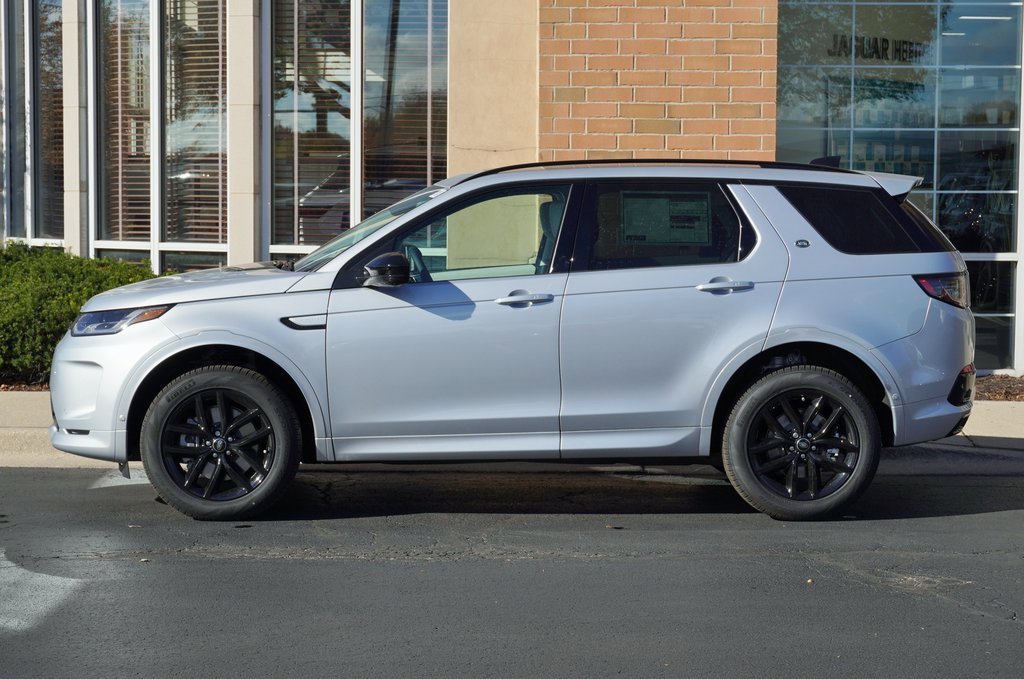 New 2025 Land Rover Discovery Sport S image 2