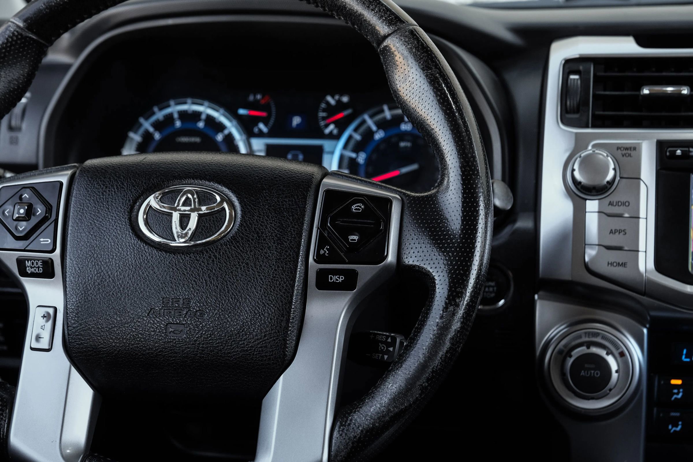 Used 2014 Toyota 4Runner Limited image 19