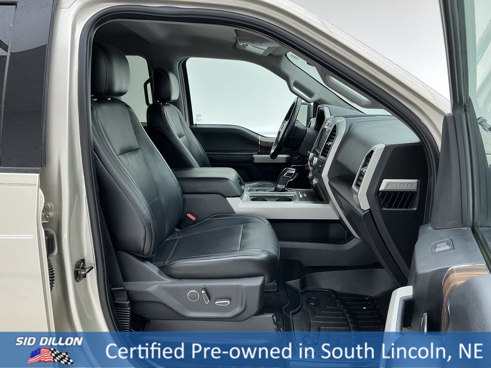 Used 2017 Ford F150 Lariat w/ Equipment Group 502A Luxury image 26