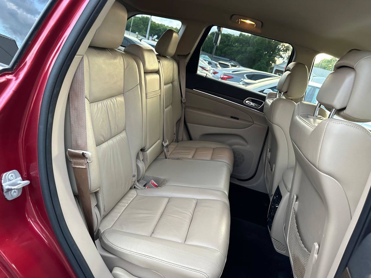 Used 2014 Jeep Grand Cherokee Limited RWD image 34