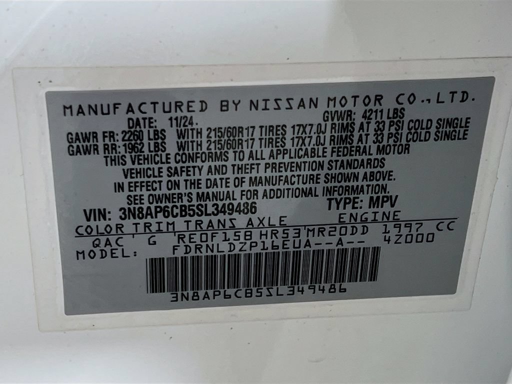 Used 2025 Nissan Kicks SV AWD/4WD image 28