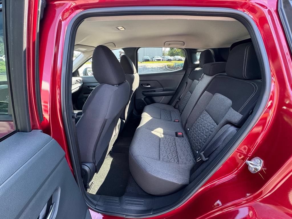 Certified 2025 Nissan Kicks SV FWD image 11