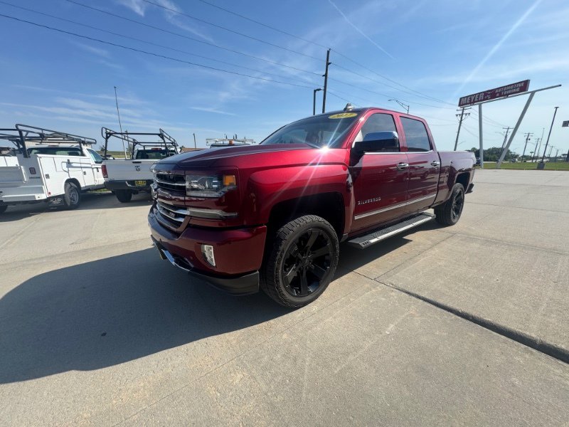 Used 2017 Chevrolet Silverado 1500 LTZ Z71 w/ LTZ Plus Package image 4