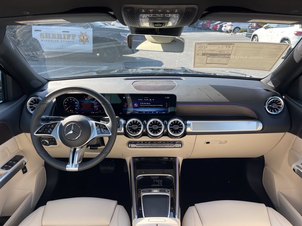 Used 2026 Mercedes-Benz GLB 250 4MATIC image 8
