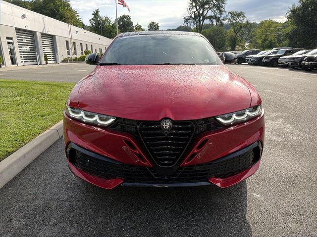 New 2026 Alfa Romeo Tonale w/ Active Assist Package AWD/4WD image 3