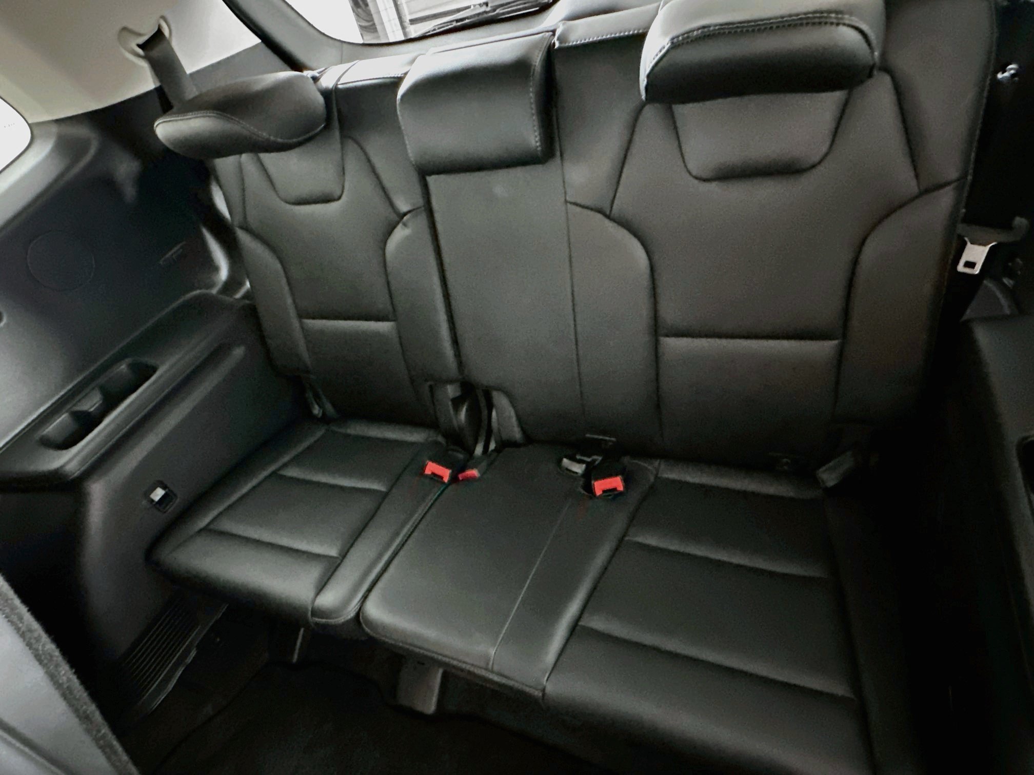 Used 2024 Kia Telluride S FWD image 29