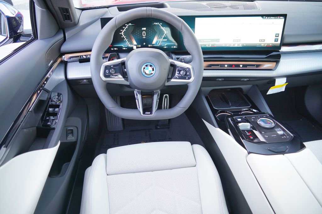 New 2026 BMW i5 eDrive40 w/ M Sport Package RWD image 15