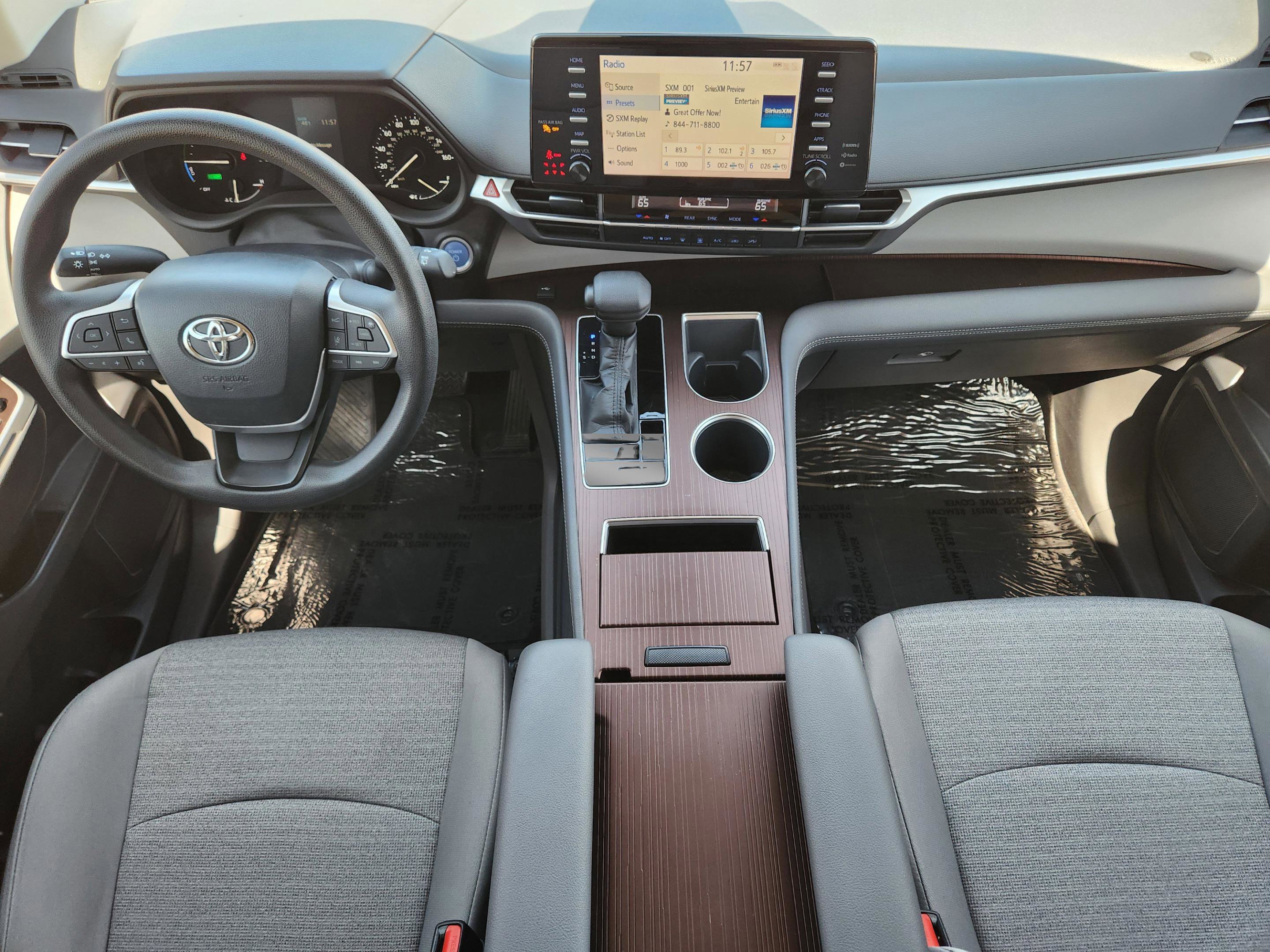 Used 2021 Toyota Sienna LE image 25
