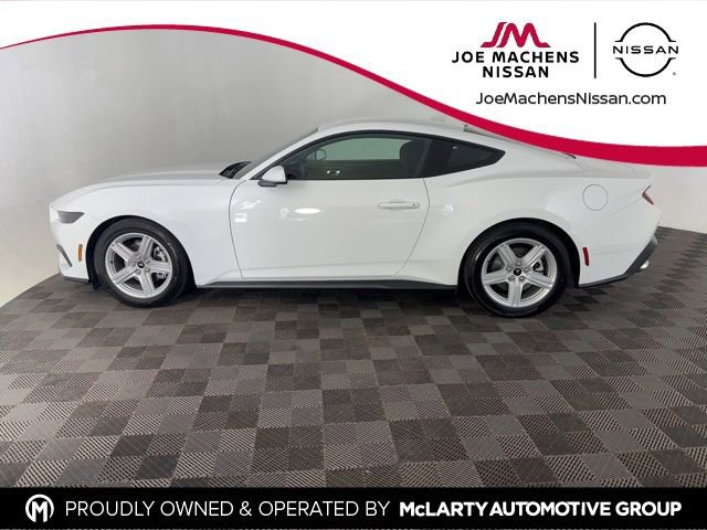 Used 2026 Ford Mustang Coupe RWD image 8