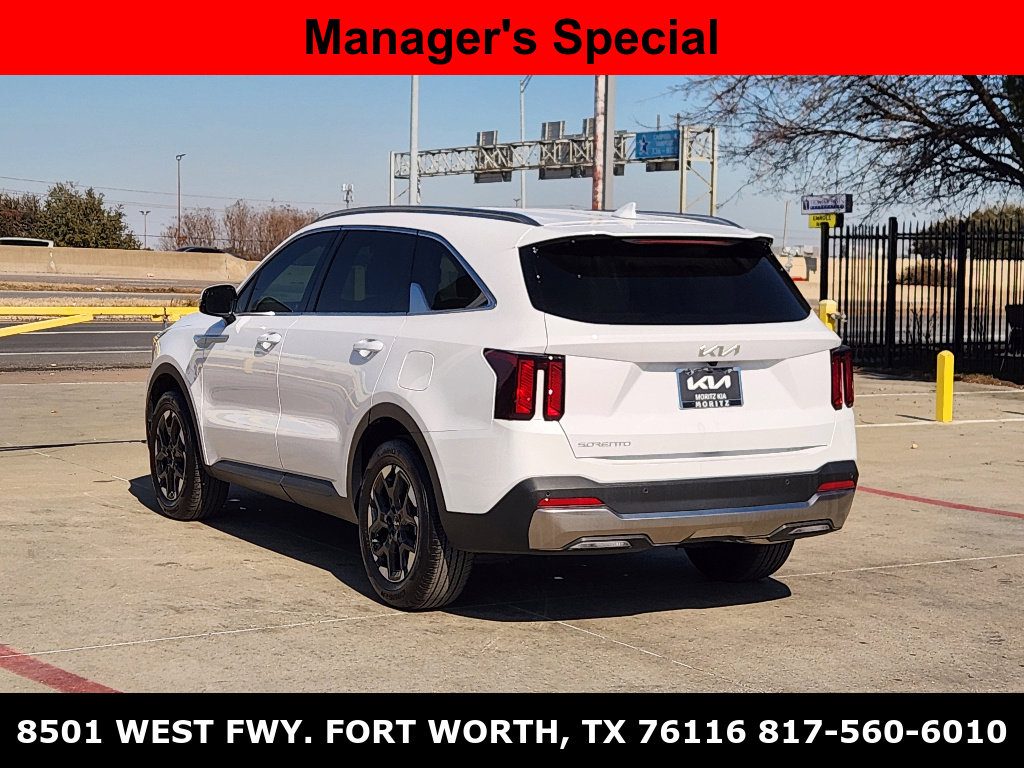 New 2025 Kia Sorento S image 4