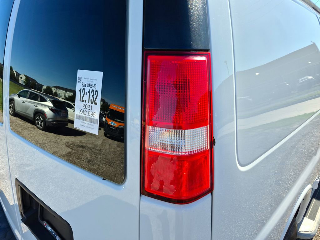 Used 2021 GMC Savana 2500 w/ Driver Convenience Package image 11