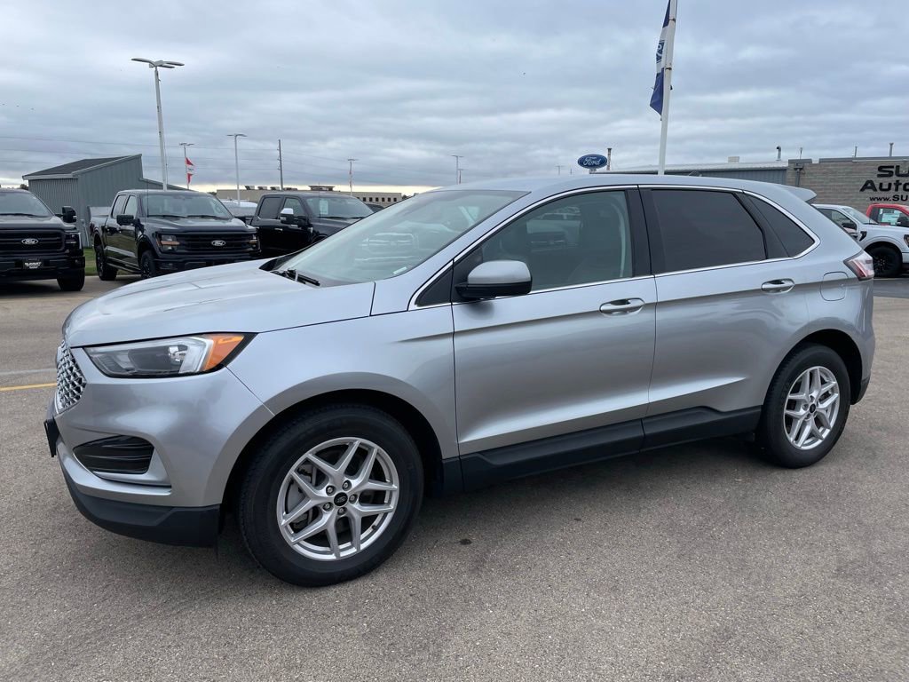 Used 2023 Ford Edge SEL image 6