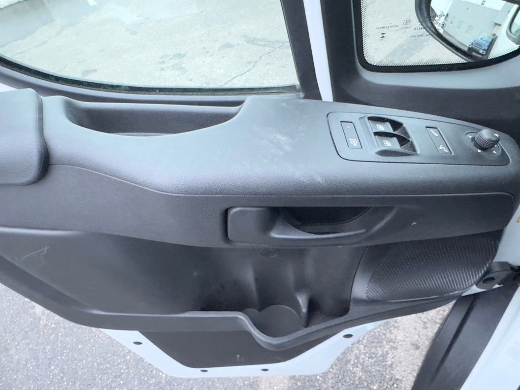 Used 2025 RAM ProMaster 2500 w/ Convenience Group image 14