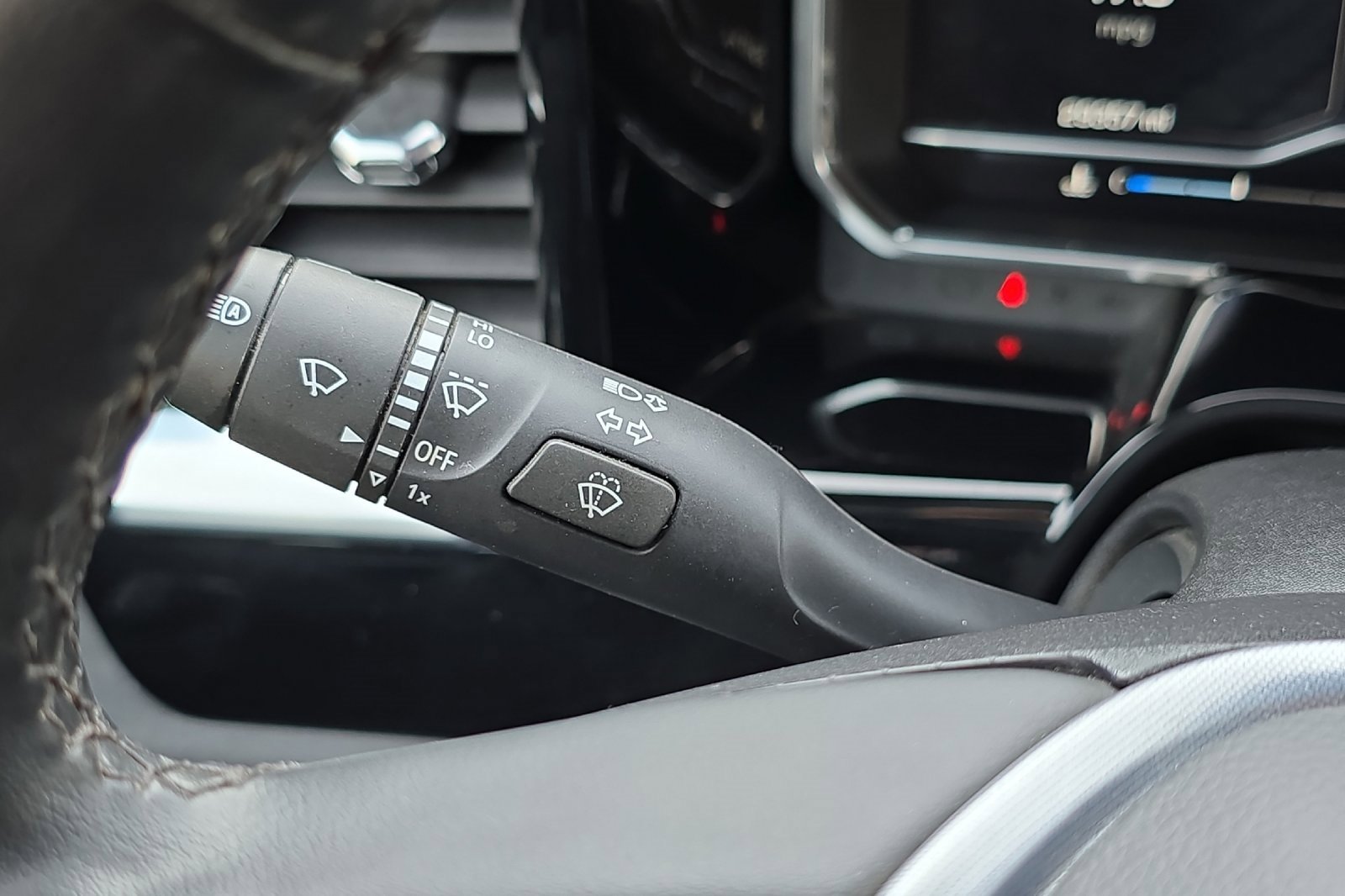 Used 2023 GMC Sierra 1500 Elevation image 36