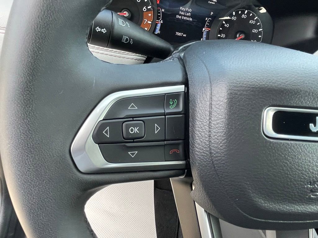 Certified 2024 Jeep Compass Limited image 28