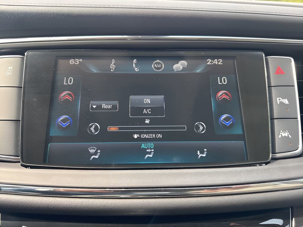 Used 2018 Buick Enclave Premium image 21