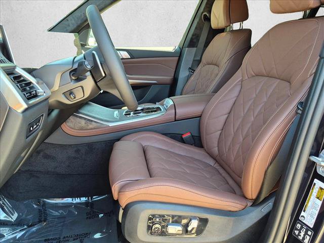 New 2027 BMW X7 xDrive40i w/ M Sport Package AWD/4WD image 4