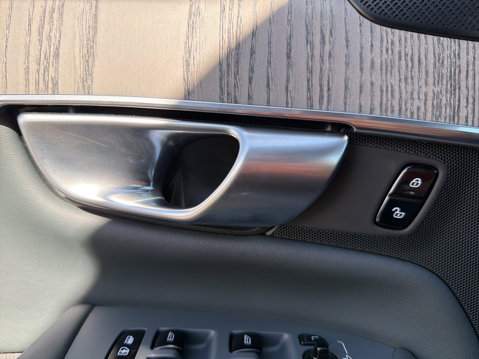 Used 2024 Volvo XC90 T8 Ultimate w/ Protection Package Premier image 56