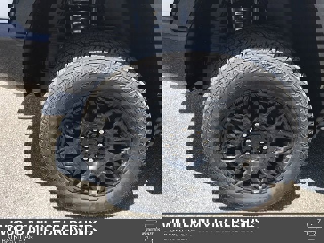 New 2025 GMC Hummer EV 3X w/ LPO, Dark Essentials Package image 28