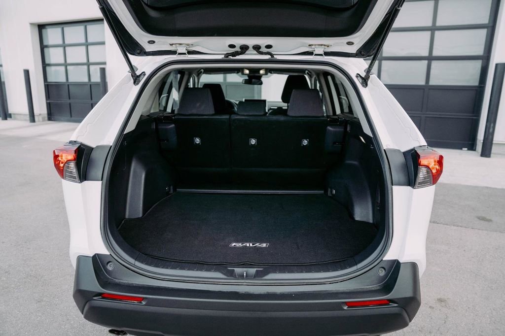 Used 2024 Toyota RAV4 XLE image 10