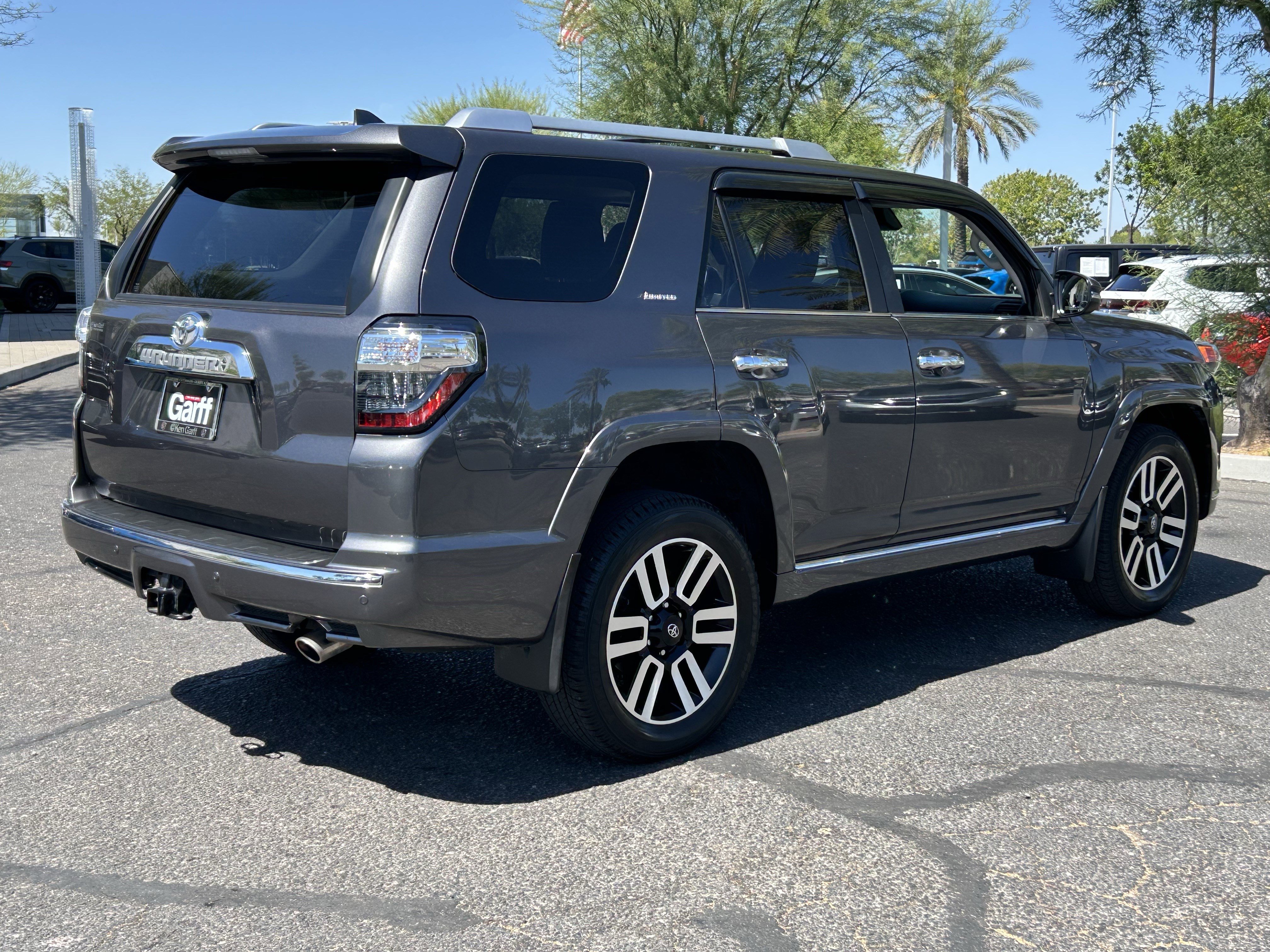 Used 2022 Toyota 4Runner Limited AWD/4WD image 4