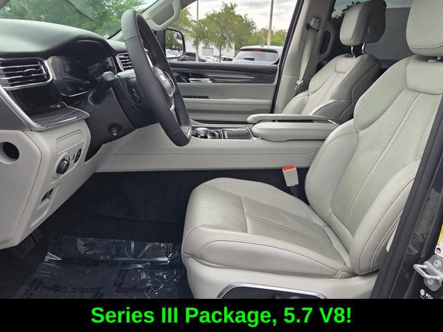 Used 2022 Jeep Wagoneer Series III w/ Convenience Group I RWD image 10