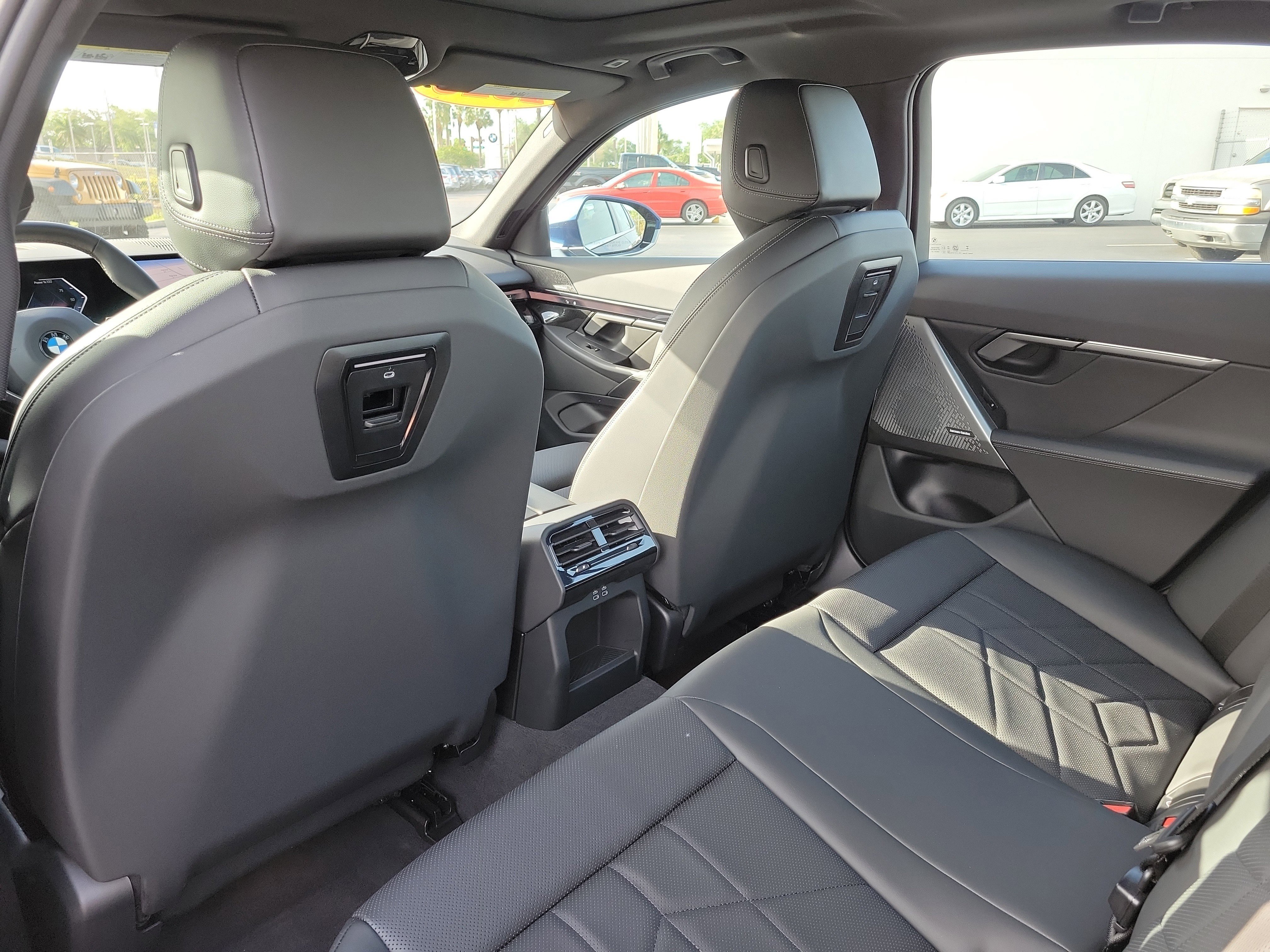 Used 2025 BMW 540i xDrive image 12