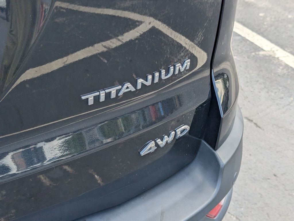 Used 2021 Ford EcoSport Titanium AWD/4WD image 8
