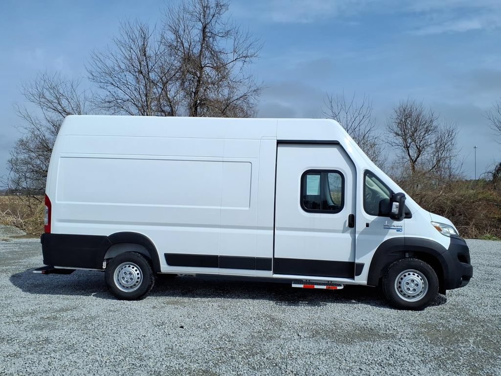 Used 2024 RAM ProMaster 3500 w/ Delivery Van Package FWD image 9
