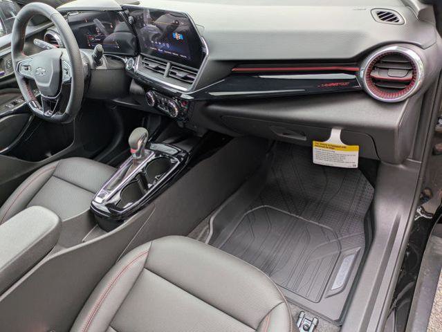 New 2026 Chevrolet Trax RS w/ Sunroof Package FWD image 30