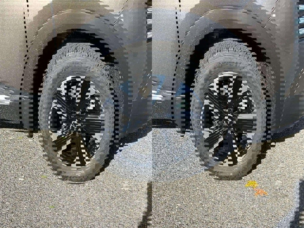 New 2026 Nissan Kicks SV w/ SV Premium Package image 7