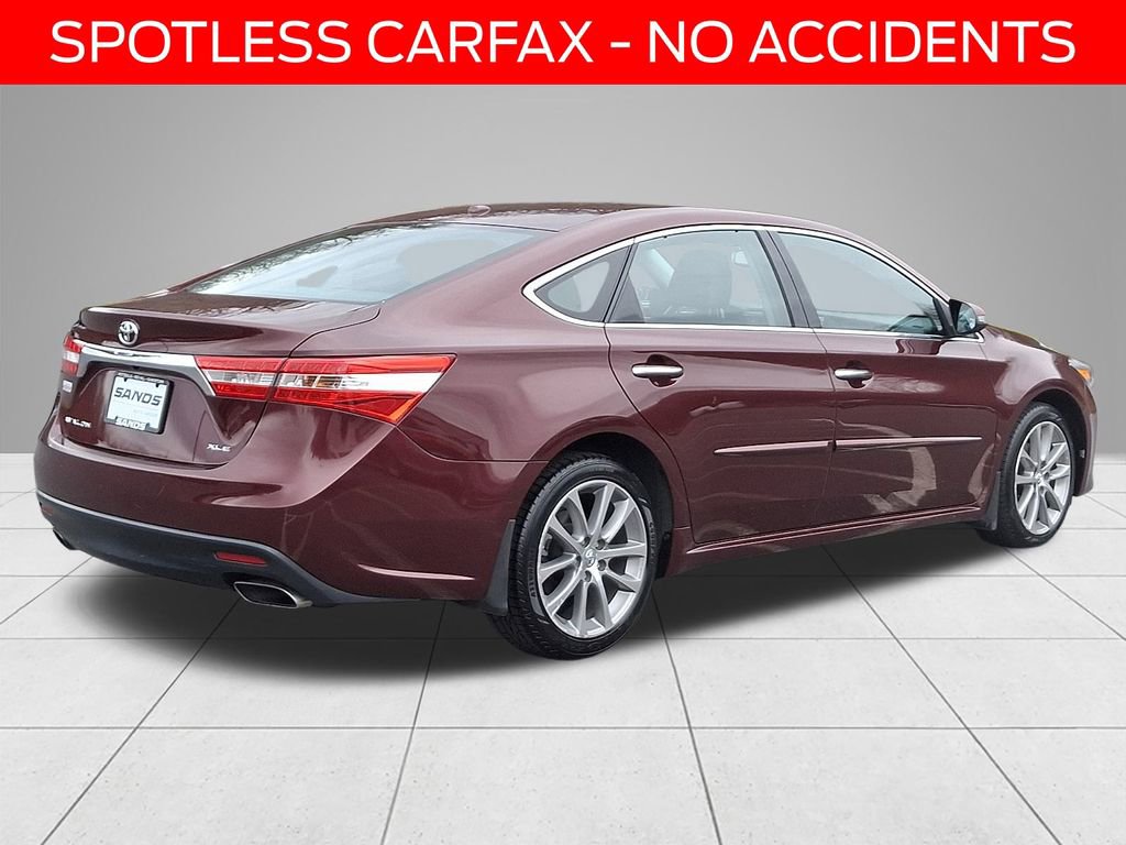 Used 2015 Toyota Avalon XLE image 4