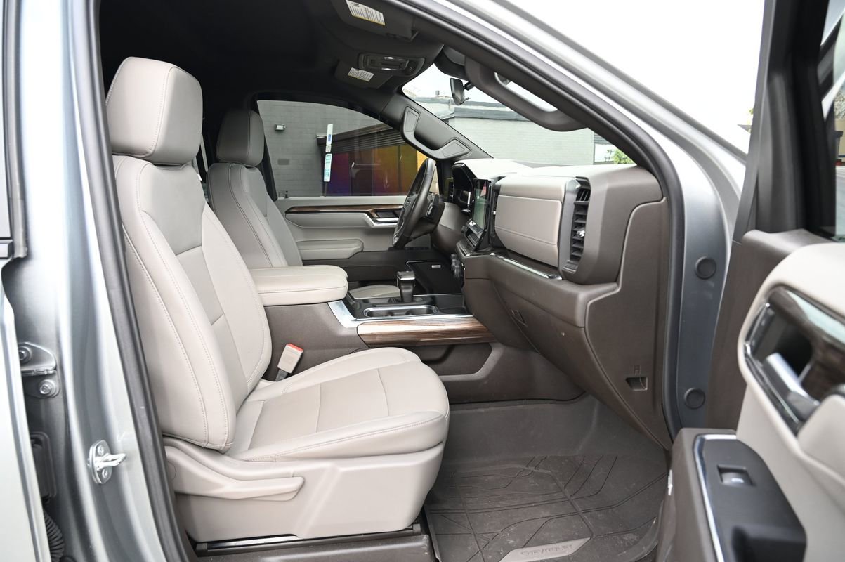 Used 2024 Chevrolet Silverado 1500 RST image 44