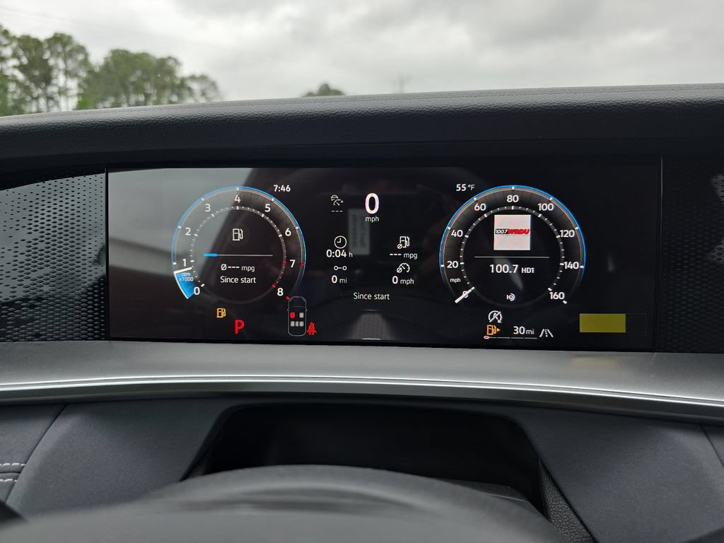 New 2026 Volkswagen Tiguan SE R-Line AWD/4WD image 35