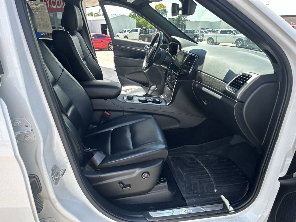 Used 2021 Jeep Grand Cherokee Limited image 14