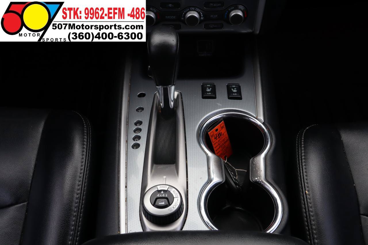 Used 2019 Nissan Pathfinder SL AWD/4WD image 24