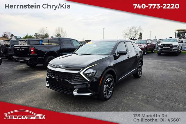 Used 2023 Kia Sportage LX image 3