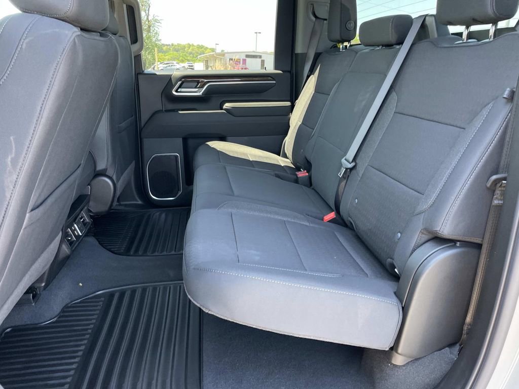 New 2026 GMC Sierra 2500 SLE AWD/4WD image 14