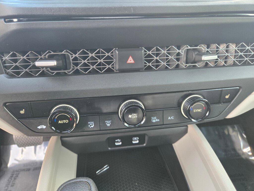 Certified 2023 Honda Accord EX image 18