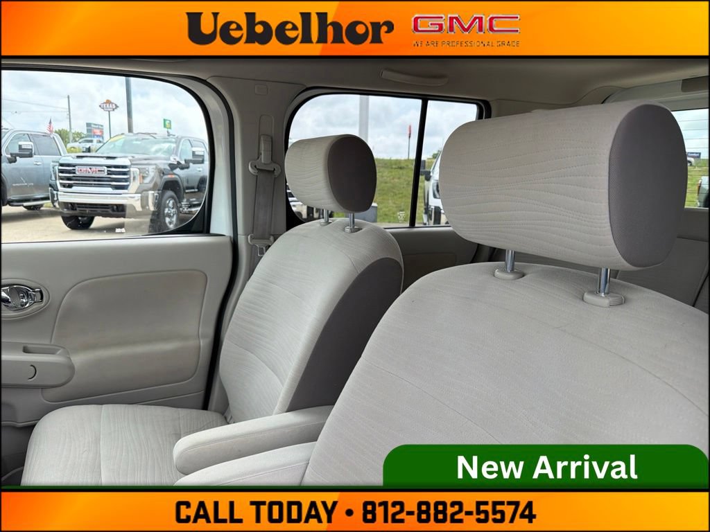 Used 2013 Nissan Cube 1.8 S w/ Interior Designer Pkg FWD image 22