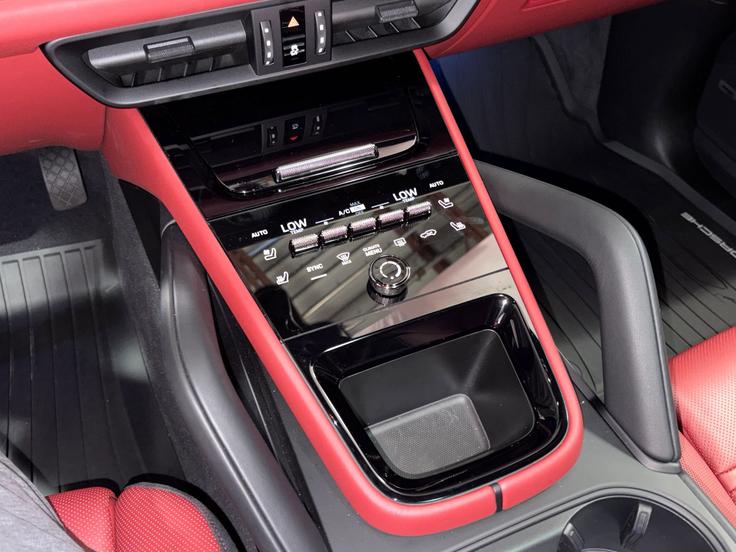 Used 2026 Porsche Cayenne image 22