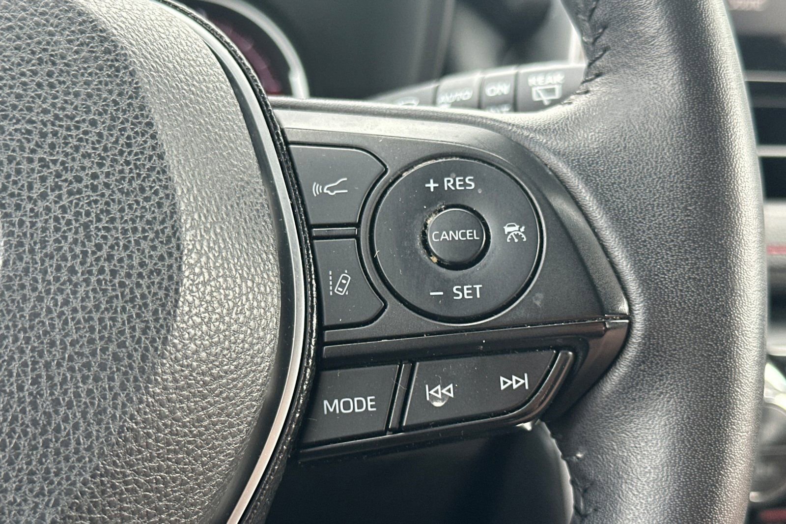 Used 2020 Toyota RAV4 TRD Off-Road w/ TRD Off-Road Weather Package AWD/4WD image 35