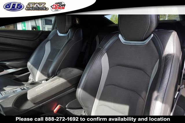Used 2020 Chevrolet Camaro SS RWD image 12