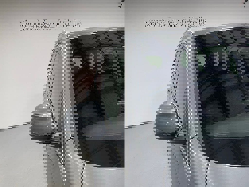 Used 2024 BMW X5 xDrive40i w/ Premium Package image 12