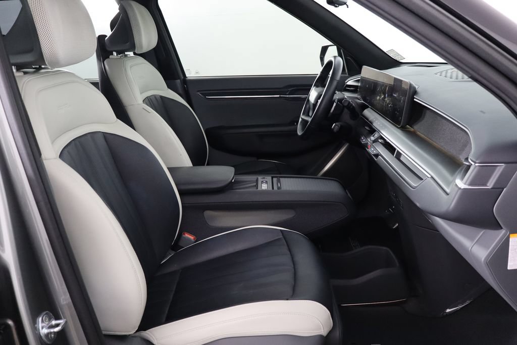 Used 2024 Kia EV9 GT-Line AWD/4WD image 19
