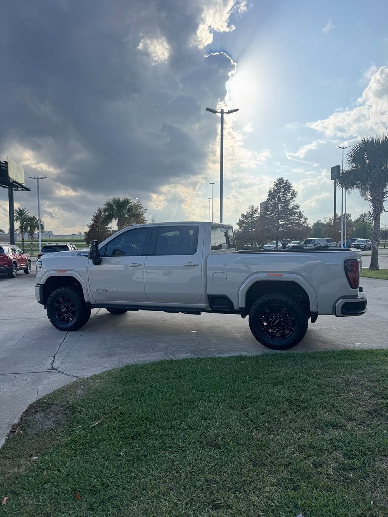 New 2026 GMC Sierra 2500 AT4 w/ AT4 Premium Plus Package image 5