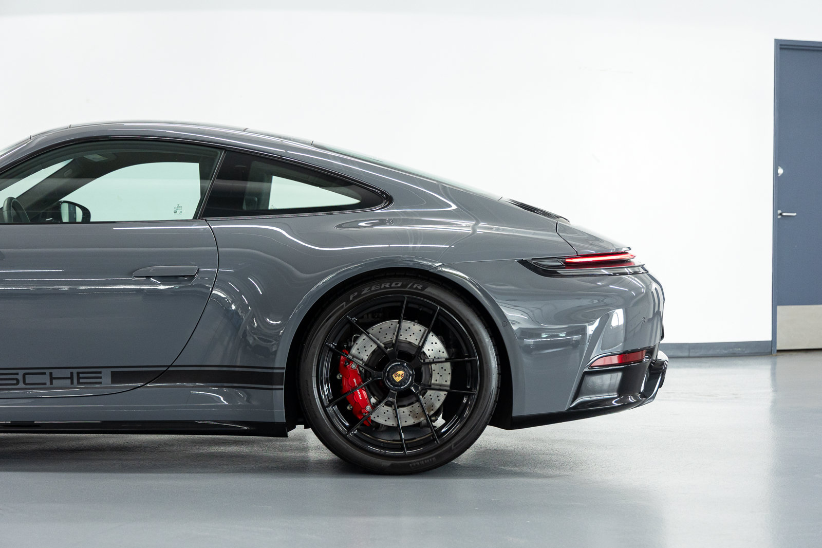 Used 2026 Porsche 911 Carrera GTS RWD image 14