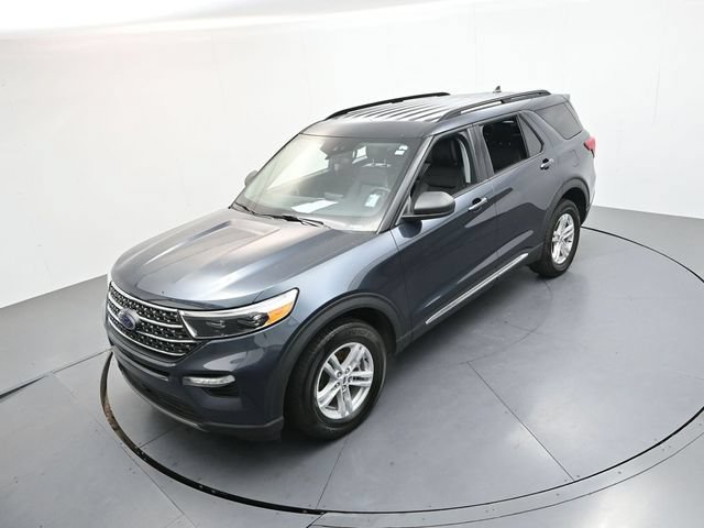 Used 2023 Ford Explorer XLT w/ Equipment Group 202A AWD/4WD image 36